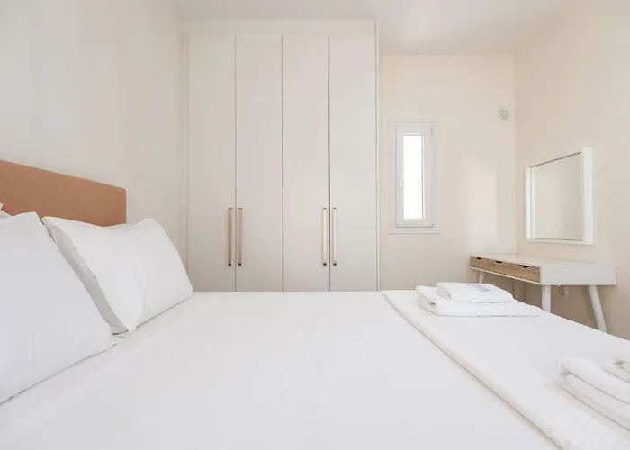 Twin Suns Luxury Villa *