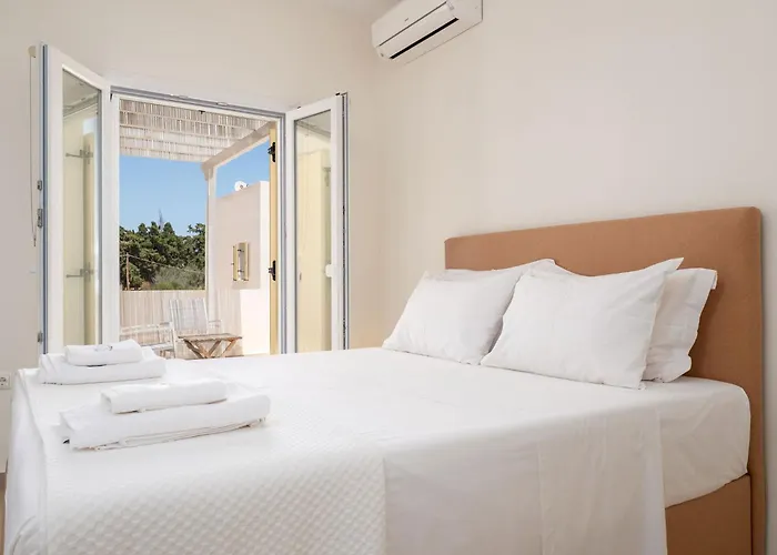 Twin Suns Luxury Villa *