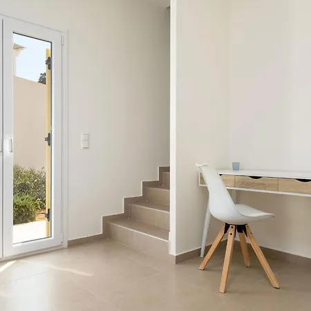 Twin Suns Luxury Villa Drios