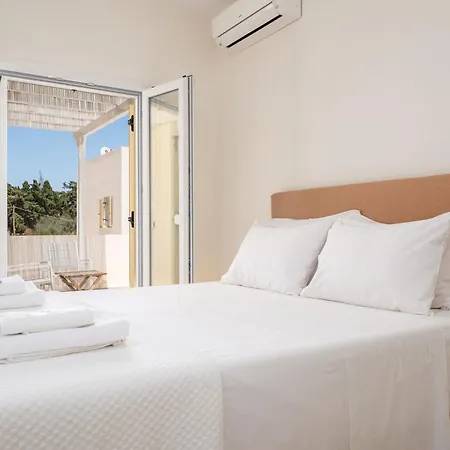 Twin Suns Luxury Villa *