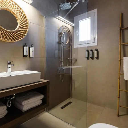 Twin Suns Luxury Villa