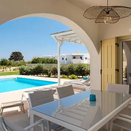 Villa Twin Suns Luxury Drios