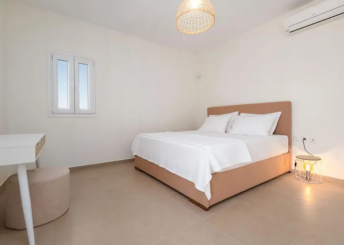 Twin Suns Luxury Villa *