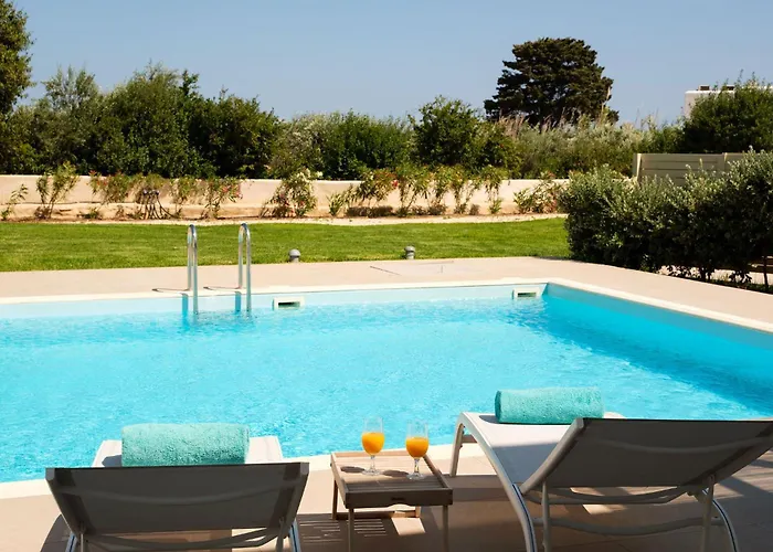 Twin Suns Luxury Villa *